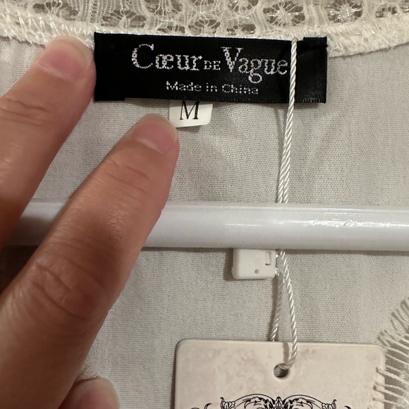 Boutique bought tunic top - Picture 3 of 4